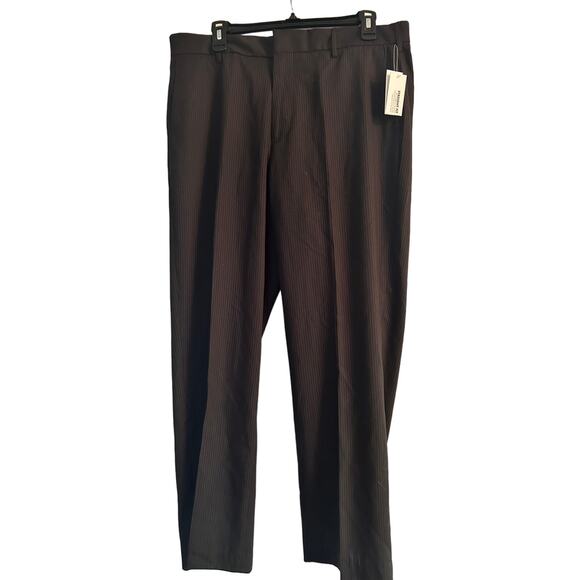 NWT Men's Van Heusen Pin Striped Dress Pants Black Size 34x29 - Picture 1 of 6